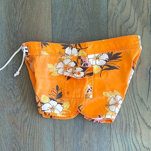Old Navy Vintage Orange Tropical Print Ultra Low Waist Cargo Board Shorts -Sml - Picture 3 of 8